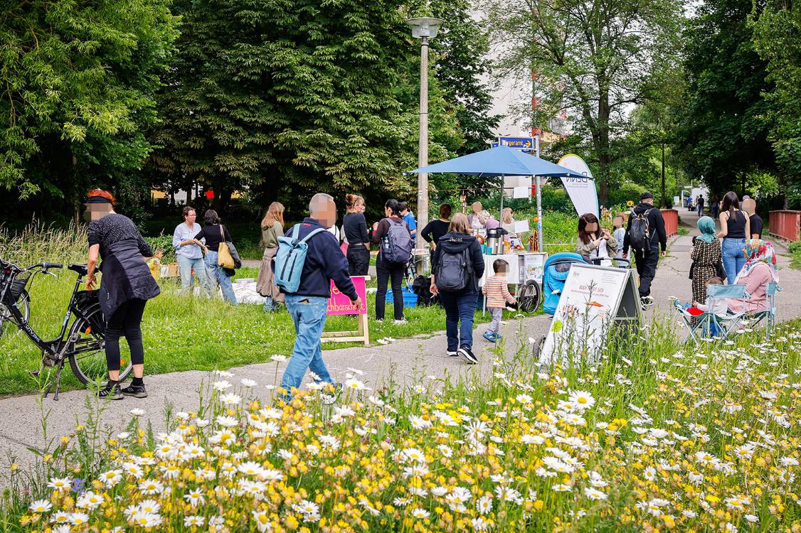 Nachbarschaftsforum im Freien am 5. Juni – Buch hat sich getroffen und gesprochen